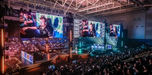 Cosplay盛宴：粉丝完美还原“二西莫夫”AWP引爆全场